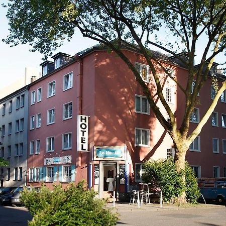 Stadt-Gut-Hotel Rheinischer Hof Есен Екстериор снимка