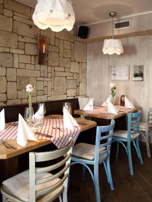 Stadt-Gut-Hotel Rheinischer Hof Есен Екстериор снимка