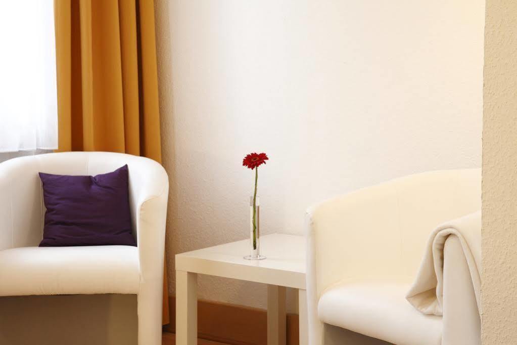 Stadt-Gut-Hotel Rheinischer Hof Есен Екстериор снимка